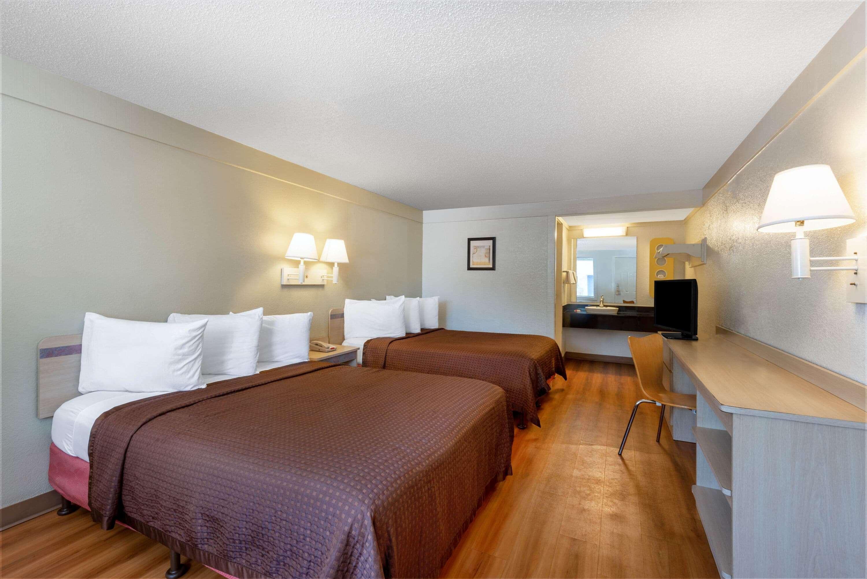 Travelodge By Wyndham Essington / Philadelphia Airport Ngoại thất bức ảnh