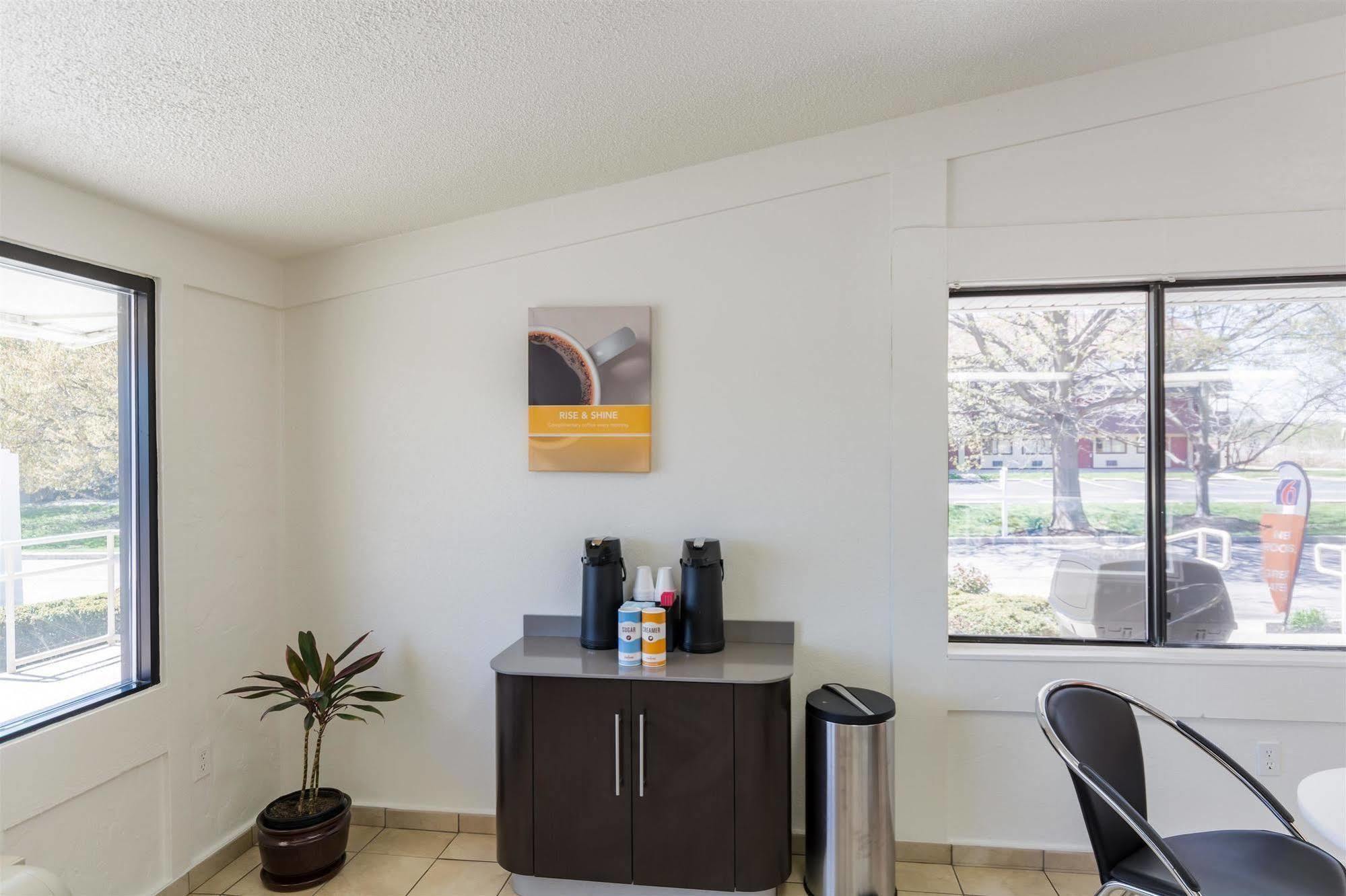Travelodge By Wyndham Essington / Philadelphia Airport Ngoại thất bức ảnh