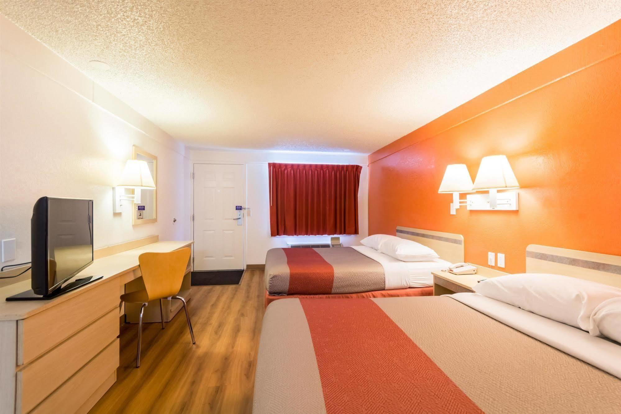 Travelodge By Wyndham Essington / Philadelphia Airport Ngoại thất bức ảnh
