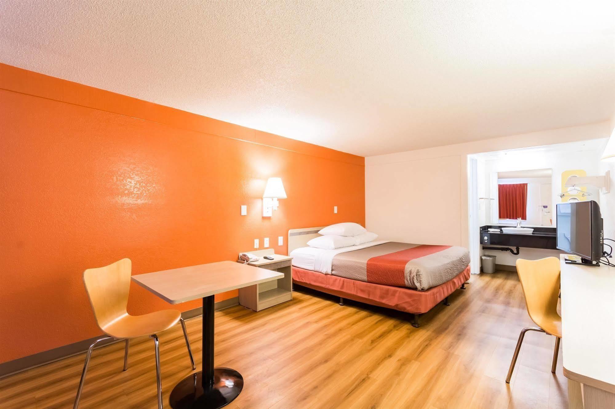 Travelodge By Wyndham Essington / Philadelphia Airport Ngoại thất bức ảnh